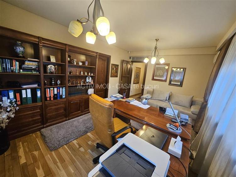 Vanzare Vila   Casa  D+P+M 350 mp - Aviatiei   str. Biharia - 5