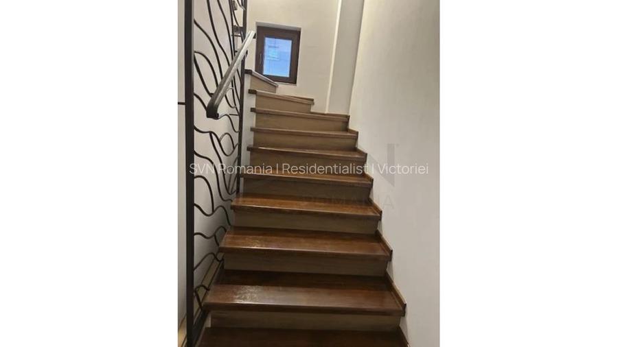 REV2004778 Vila 6 camere zona Baicului - Obor 280 mp - 4