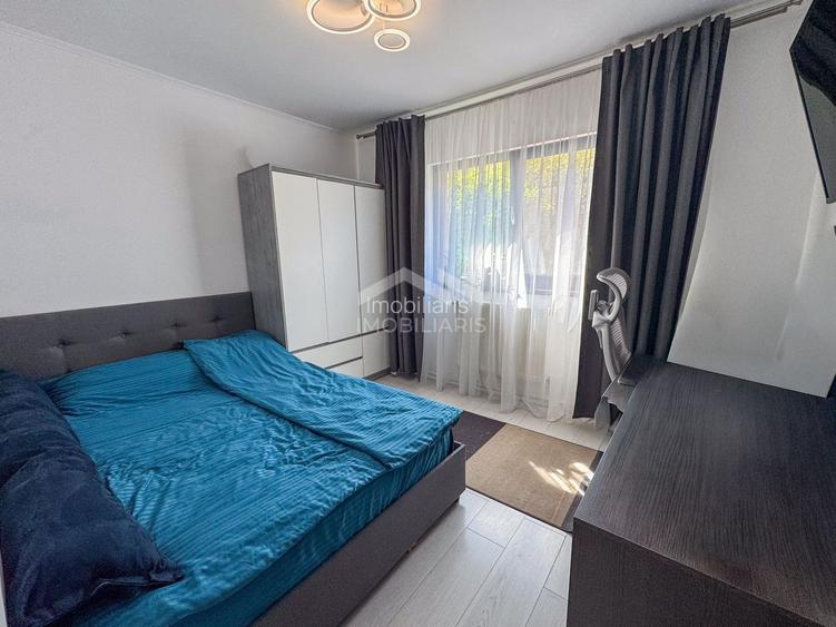 Apartament 3 camere de vanzare - modernizat 2024 - Poarta 6 - 12