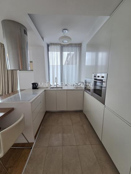 Elegant Top-Floor Apartment with Panoramic Terrace near Victoriei Avenue - 3