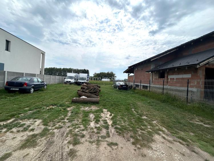 Teren intravilan , 425 mp , zona Micesti - 4