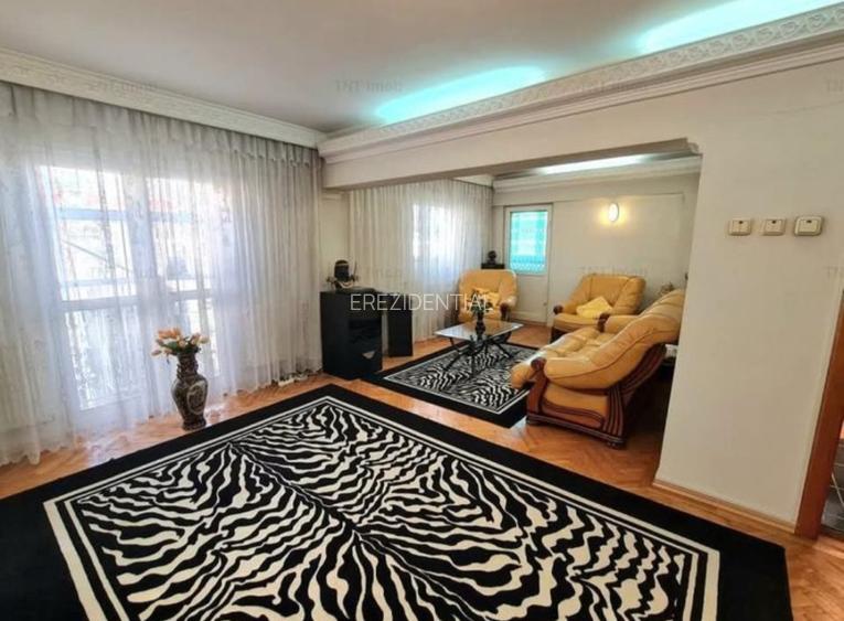Apartament-de vanzare-4 camere-decomandat-zona Pacii-Iuliu Maniu - 2
