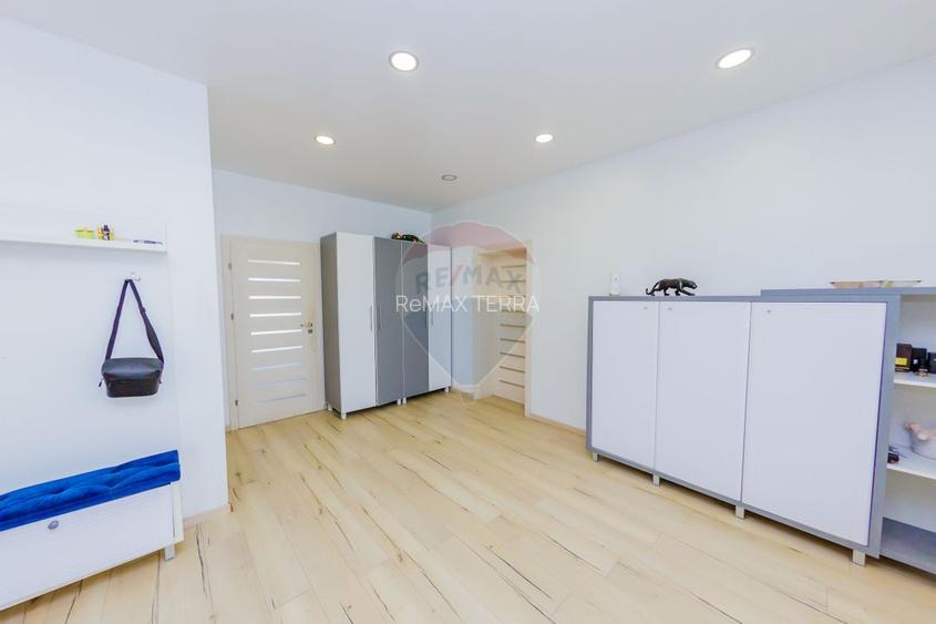Penthouse exclusivist 186 M2C de vânzare în zona Centrală BAIA MARE - 33
