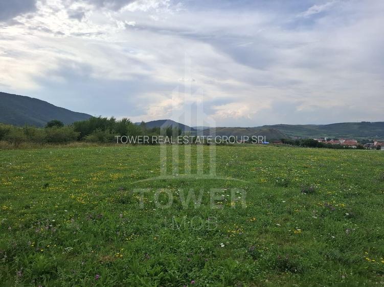 Teren la Orlat cu vedere spre munti - 5