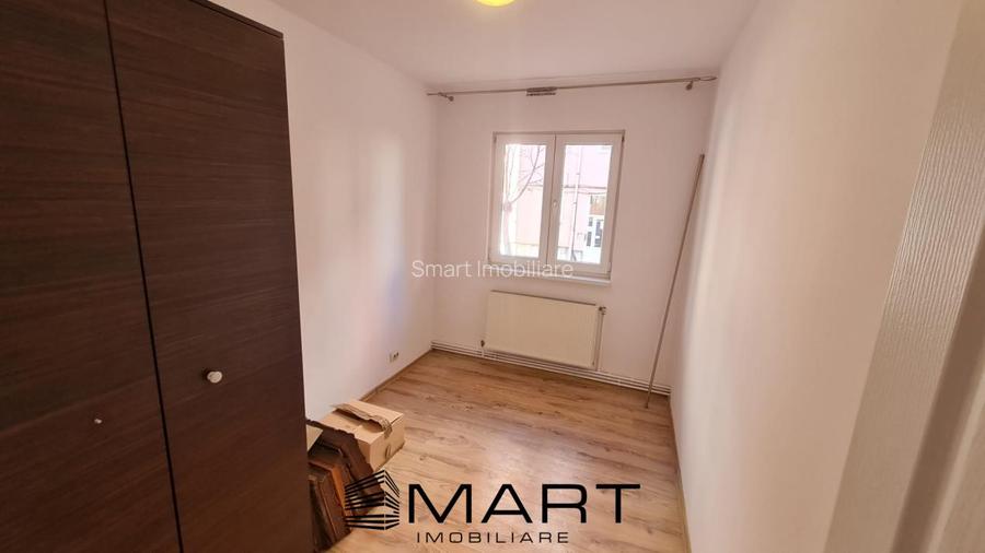 Apartament 3 camere zona Vasile Aaron  - 3
