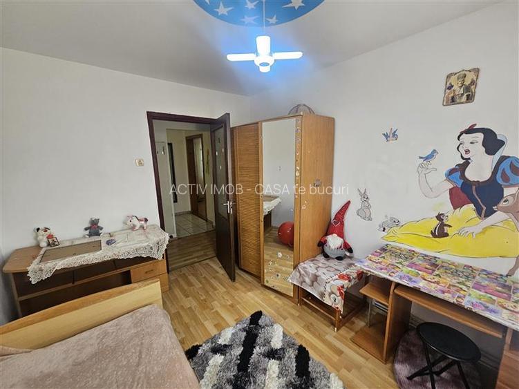 Resita, 3 Cam. Dec., Mobilat+Utilat, Micro 2 - 17