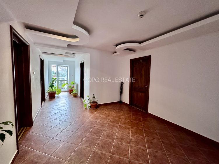 Hotel 20 camere Delta Dunarii 100 m deschidere teren 12000 mp acces auto - 12