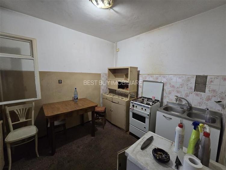 4 CAMERE 2 BAI DECOM ION MIHALACHE TURDA PARC REGINA MARIA ET 6/10 AN 1982 - 13