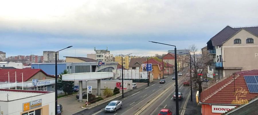 Spatiu comercial/birouri de inchiriat in zona Ultracentrala - Oradea - 9