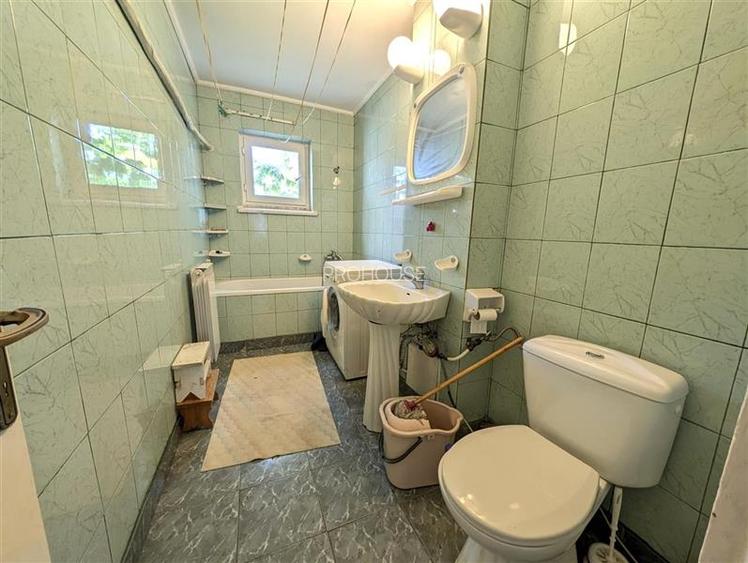 Str. Panselelor, langa Universitate - chirie apartament 3 camere decomandate - m - 8