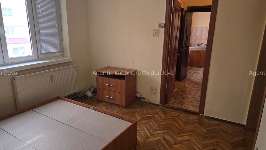 Vand apartament 3 camere cu intrari separate in Deva, zona Minerului, - 6