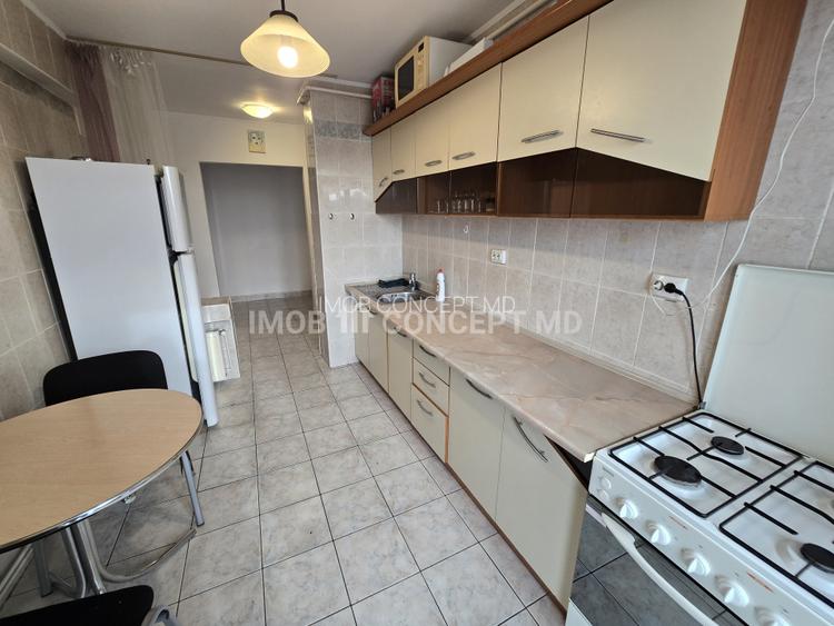 INCHIRIERE APARTAMENT 2 camere spatios in zona Republicii - 13