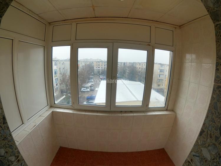 Oportunitate de Investitie: Apartament cu Doua Camere decomandat - 11