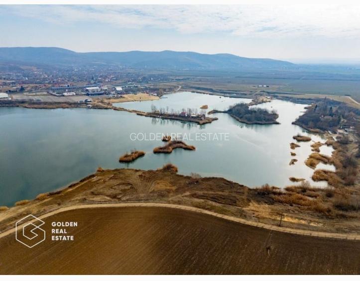 Teren de 9000 mp, langa Lacul Ghioroc, jud.Arad - 2