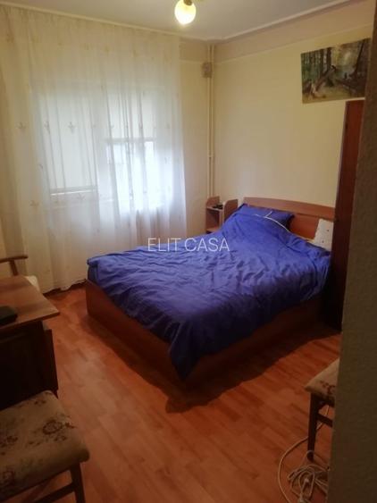 Apartament 3 camere decomandat, zona Nicolina-Lidl, etaj 2/4 - 3