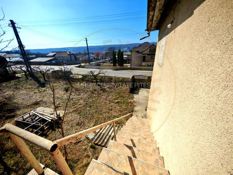 Casă cu teren generos în Dârmănești, Argeș-ideală pentru locuința sau afacere - 12