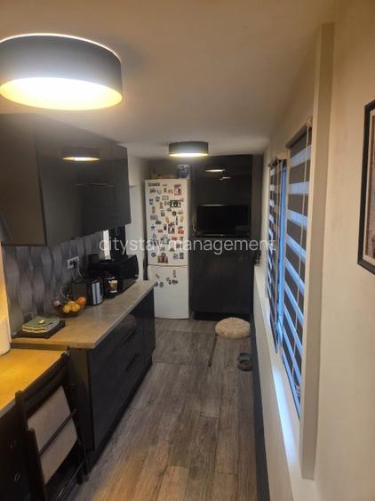 Apartament 2 camere decomandat,  mobilat modern , 1MAI , Craiova - 2