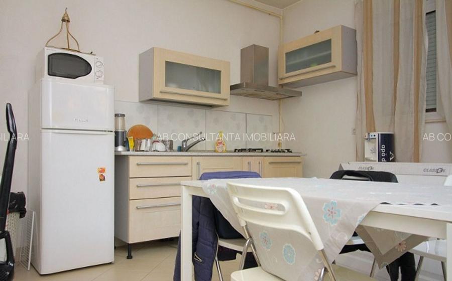 Zona Barbu Vacarescu vila 6 camere - 12