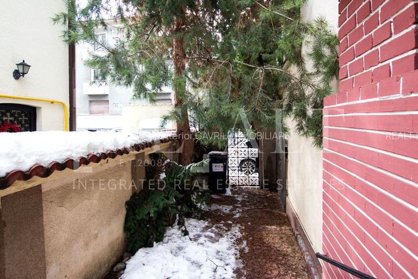 Inchiriere casa, vila 5 camere | Arhitectura deosebita, Curte | Stefan cel Mare - 34