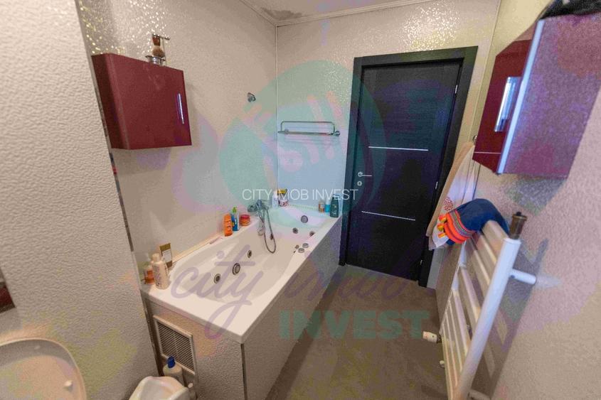 "Acasa" in Vatra Luminoasa - 11