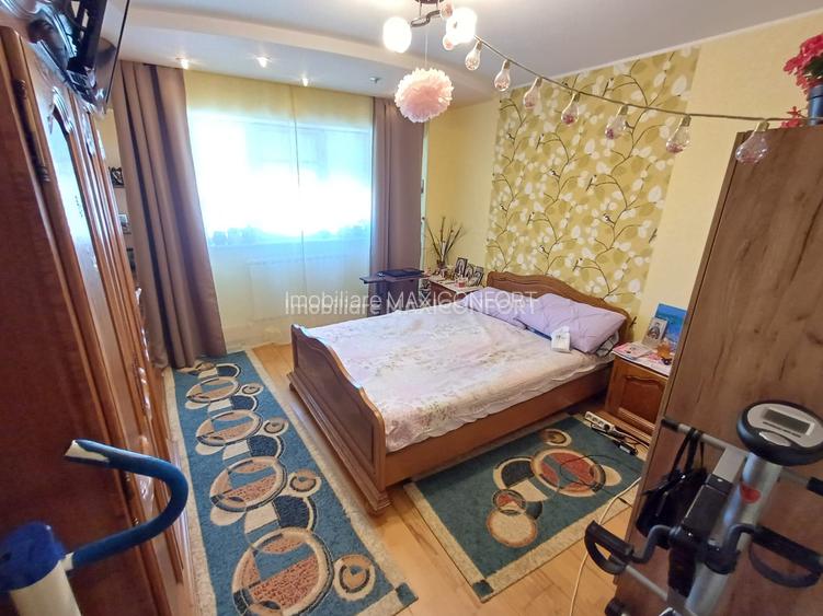 Vanzare 3 camere, zona Buzaului-Imobiliare MAXICONFORT - 9