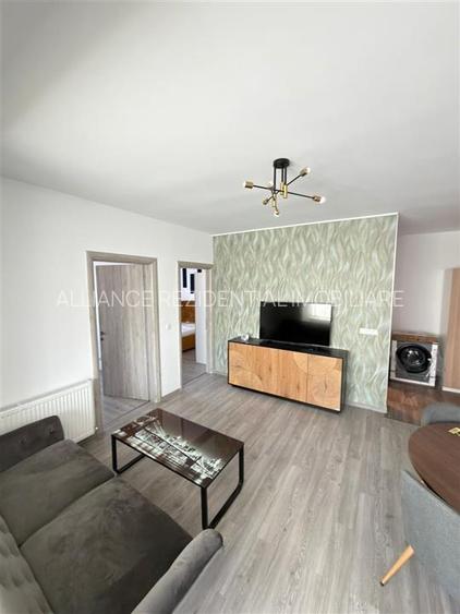 Apartament 3 camere nemobilat, bloc cu lift,METALURGIEI - 14