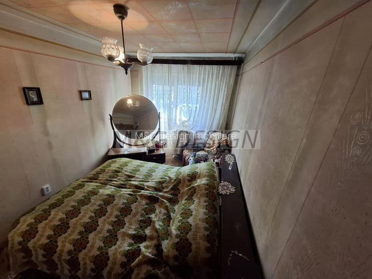 Complexul Studentesc, 2 camere cu balcon,parter - 18