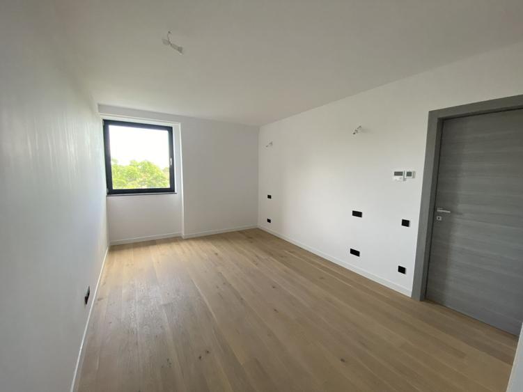 Apartament elegant cu vedere spre Parcul Verdi - Un refugiu urban cu stil