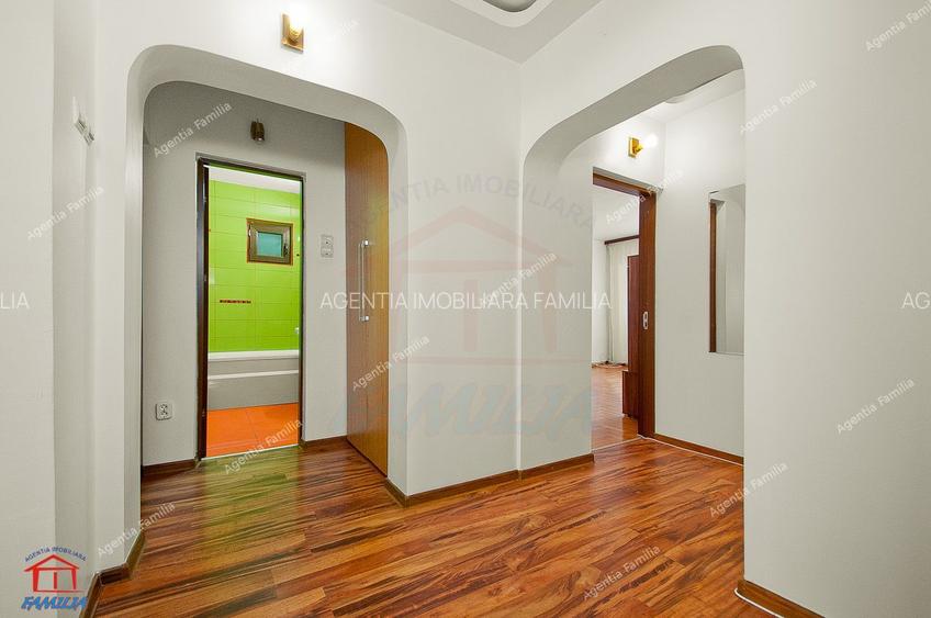 Vanzare apartament cu 2 camere, centru( Egreta, bloc din 90''), parter - 10
