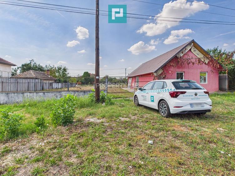 Casă/spațiu comercial pe DN79 în Zimandu Nou - 6