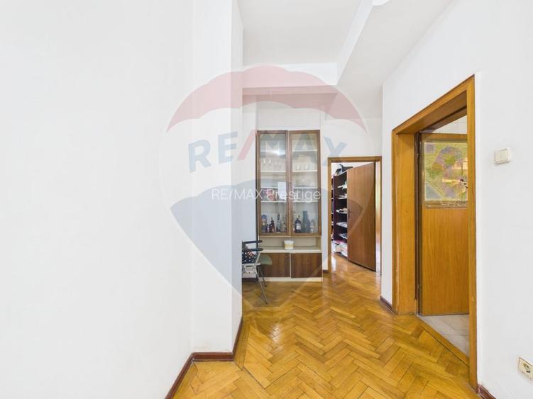 Apartament cu 4 camere și 3 bai, 130 mp, zona ultracentrală Victoriei - 27