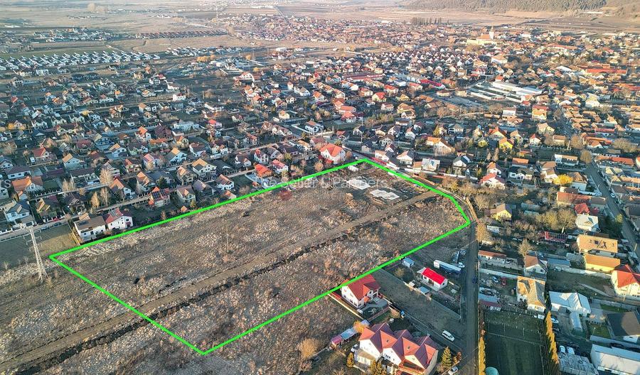 Teren intravilan cu Autorizatie de Construire - 2