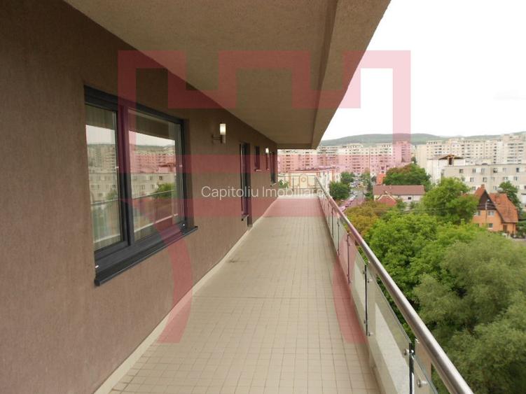 Inchiriere apartament 4 camere recent renovat in Plopilor Vest + garaj - 14