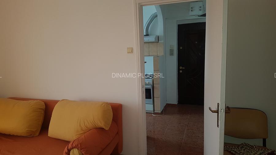Apartament 2 camere semidecomandat de închiriat– Str. Petuniei, cartier TEREZIAN - 2