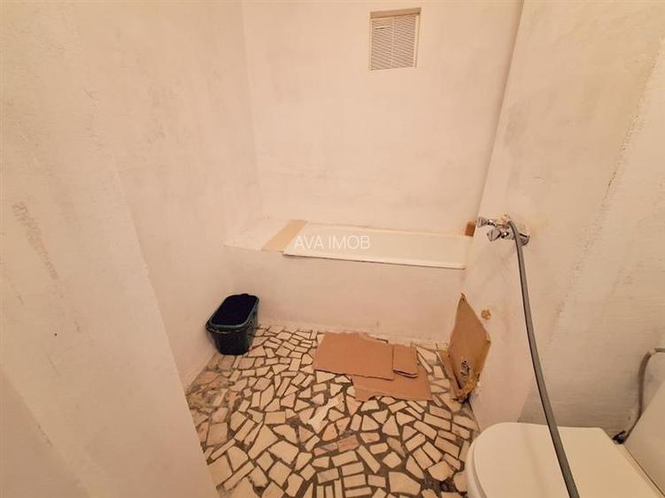 Apartament 3 camere decomandat zona Narcisa - 8