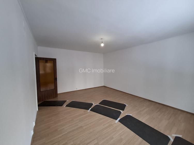 2 Camere Metrou Brâncoveanu - Erorii Revoluție L339 - 2