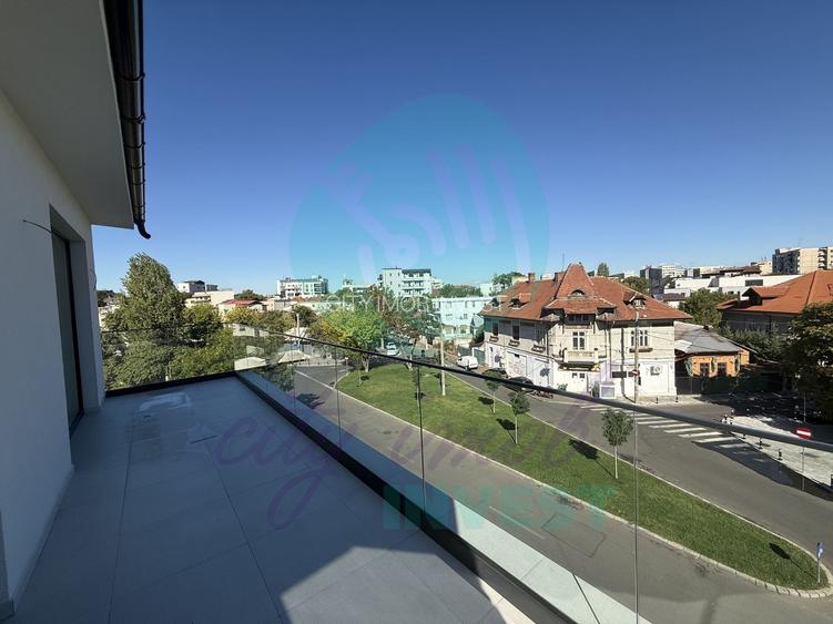 Apartament cu LIFT IN INTERIOR si doua terase de 21 mp in total - 20