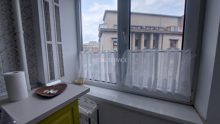 PIATA ROMANA -MAGHERU - 13