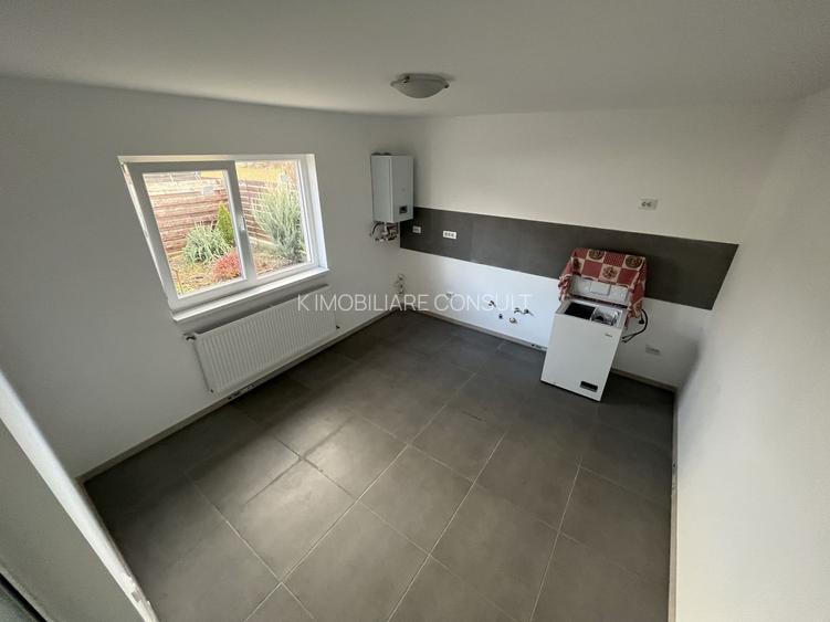 Glina stadion casa parter 4 camere - 12