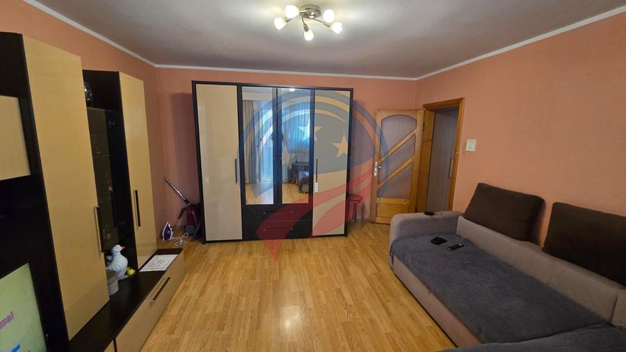 Apartament doua camere, etaj 2