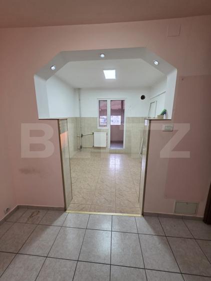 Apartament spațios cu 3 camere, 66 mp utili, etaj intermediar