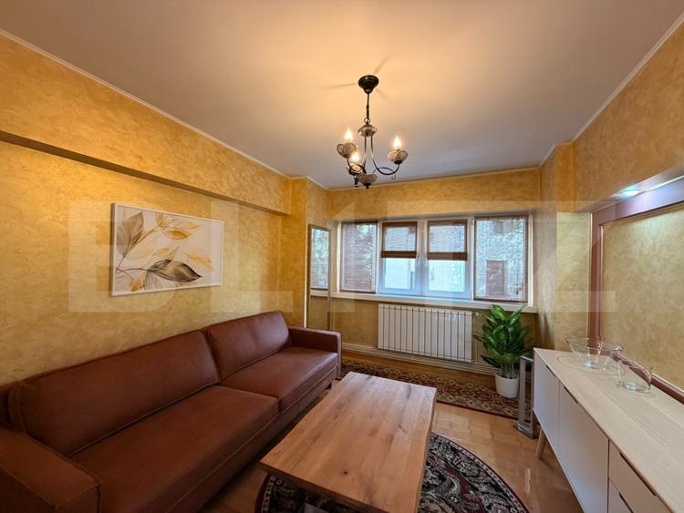 Apartament 4 camere, 100 mp, parcare, zona Ultracentral