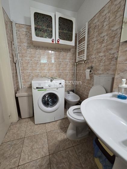 Apartament 3 camere, decomandat, etaj 3/4, mobilat, centrala gaz, termen lung - 6