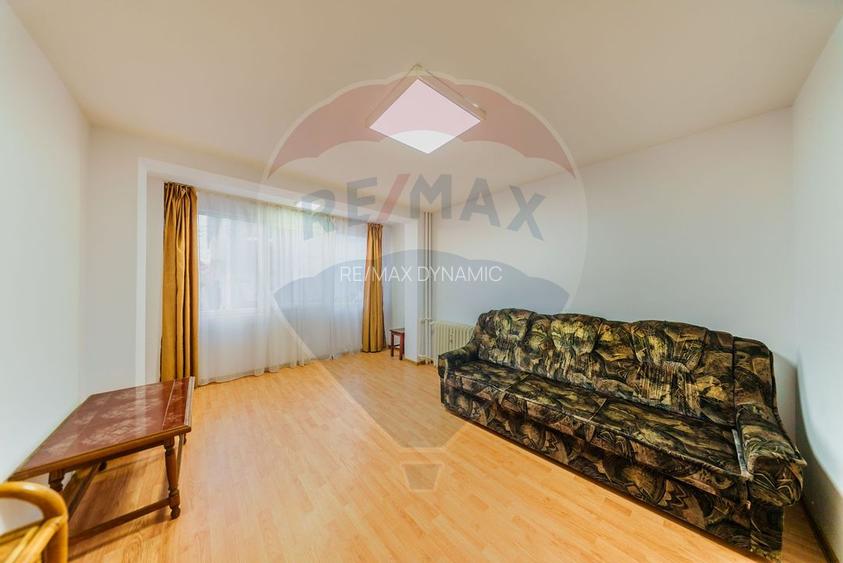 Apartament in zona Podgoria pretabil si ca spatiu de birou - 4