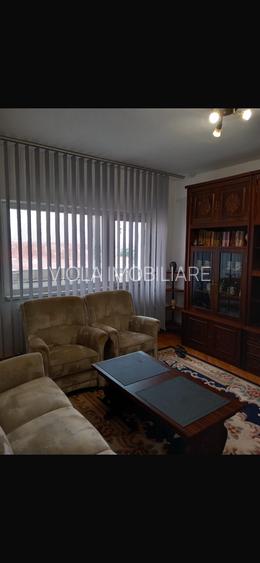 De închiriat ap 3 camere - 2