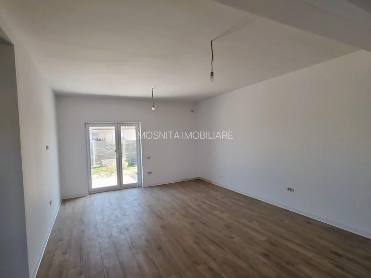 Jumătate de duplex, 3 camere, Bucovăț, ocupabila imediat - 6