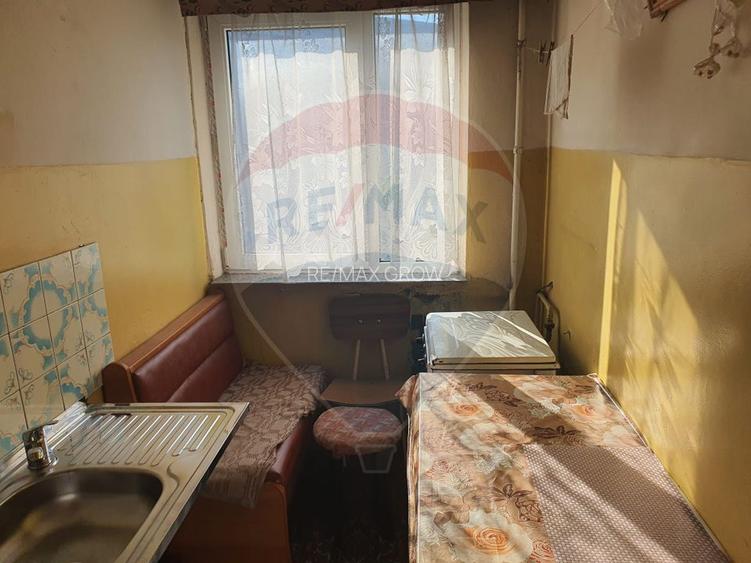 Apartament cu 2 camere de vanzare-PIATA SUD - 3