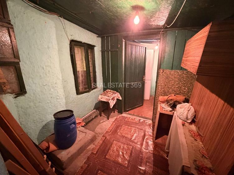 URGENT!, CASA LA PRET DE APARTAMENT, singur curte,, NEGOCIABIL - 6