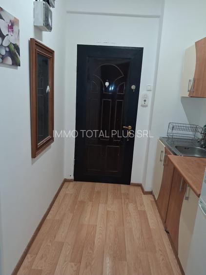 Romana -  ASE 320 euro/luna Piata Romana - 8