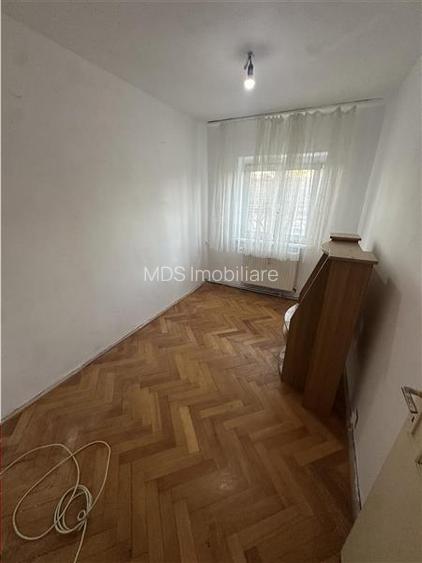 3 camere decomandate cu centrala etaj 1 si 2 balcoane - 6